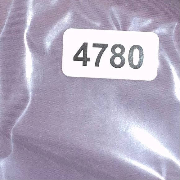 Nike One 8-in. High-Waisted Pocketed Biker Shorts Purple Size Large NWT - Picture 5 of 7